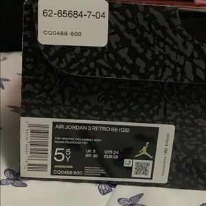 Authentic Air Jordan 3 Retro SE (GS)